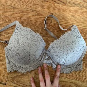 NEVER WORN Gray Lace Bra